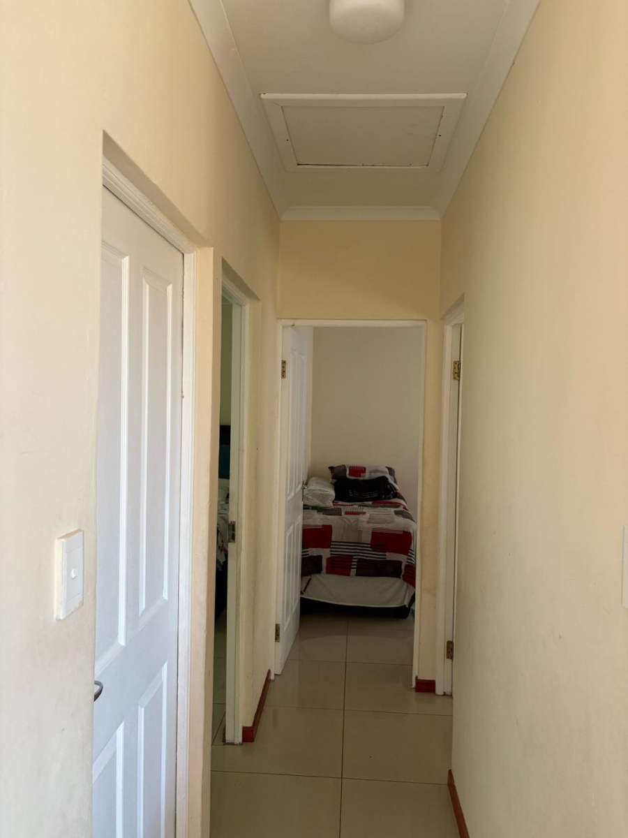3 Bedroom Property for Sale in Cove Rock Eastern Cape